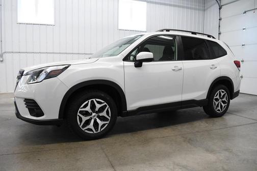 2024 Subaru Forester Premium