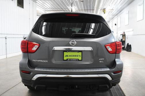 2018 Nissan Pathfinder SL
