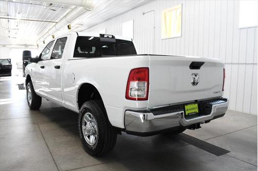 2024 RAM 2500 Tradesman Crew Cab 4x4 6'4' Box