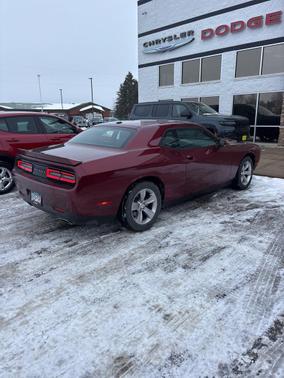 2022 Dodge Challenger SXT