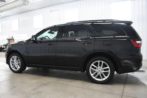 DB Black Crystal Clearcoat 2024 Dodge Durango GT Plus