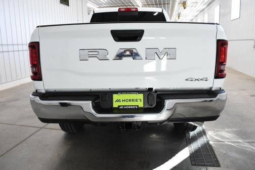2026 RAM 2500 Tradesman Crew Cab 4x4 6'4' Box
