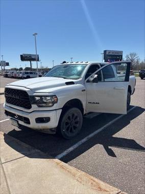 2022 RAM 2500 Big Horn Crew Cab 4x4 6'4' Box