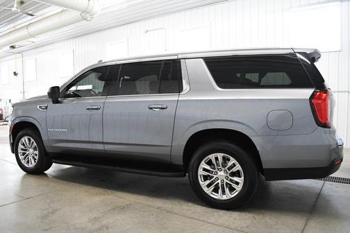 2022 GMC Yukon XL SLE