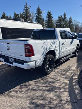 Bright White Clearcoat 2019 RAM 1500 Big Horn