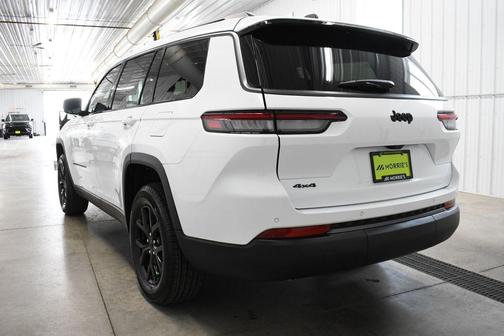 Bright White Clearcoat 2026 Jeep Grand Cherokee L Altitude
