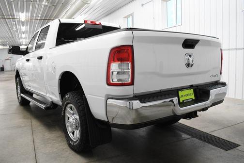 2020 RAM 2500 Tradesman Crew Cab 4X4 6'4' Box