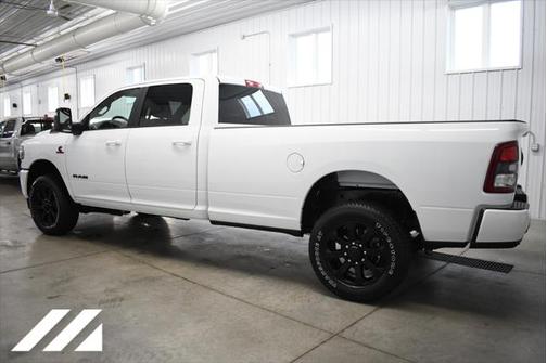 2024 RAM 3500 Big Horn Crew Cab 4x4 8' Box