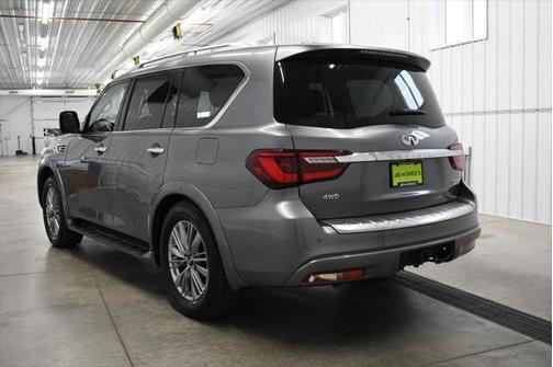 2021 INFINITI QX80 Luxe