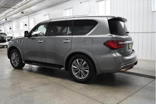2021 INFINITI QX80 Luxe