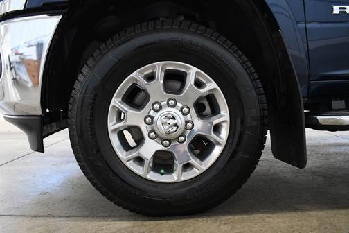 Patriot Blue Pearlcoat 2022 RAM 2500 Laramie Crew Cab 4x4 6'4' Box