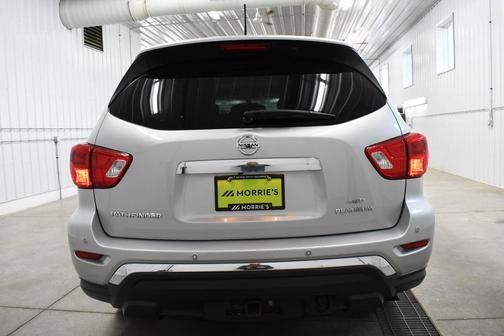 2017 Nissan Pathfinder Platinum