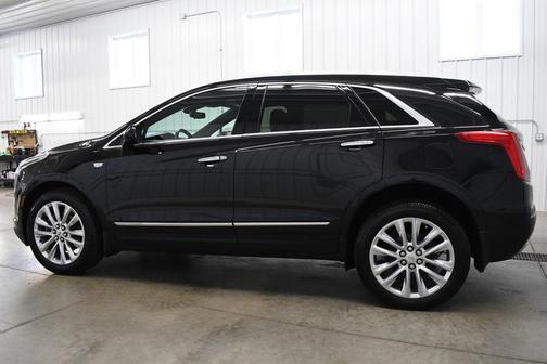 2017 Cadillac XT5 Platinum