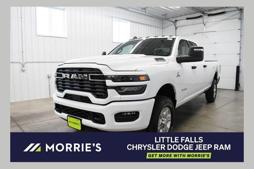 Bright White Clearcoat 2026 RAM 2500 Big Horn Crew Cab 4x4 8' Box