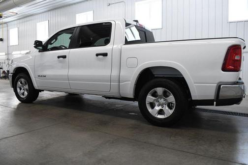 Bright White Clearcoat 2026 RAM 1500 Big Horn/Lone Star