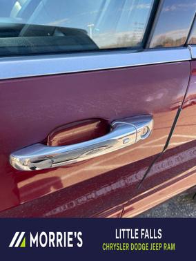 Velvet Red Pearlcoat 2017 Jeep Grand Cherokee Limited