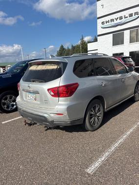 2019 Nissan Pathfinder SV