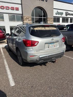 2019 Nissan Pathfinder SV