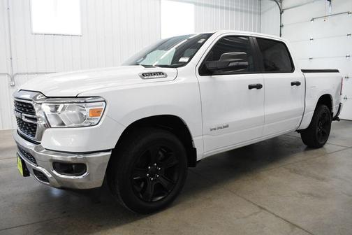 Bright White Clearcoat 2023 RAM 1500 Big Horn/Lone Star