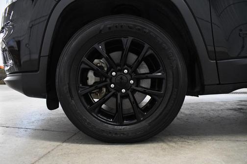 2023 Jeep Cherokee Altitude