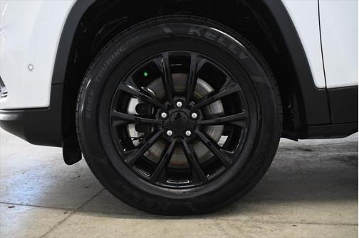 2023 Jeep Cherokee Altitude