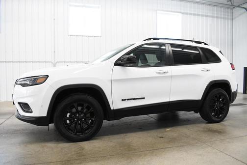 2023 Jeep Cherokee Altitude