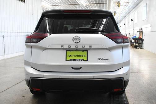 Brilliant Silver Metallic 2024 Nissan Rogue SV