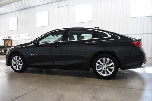 Mosaic Black Metallic 2023 Chevrolet Malibu FWD 1LT