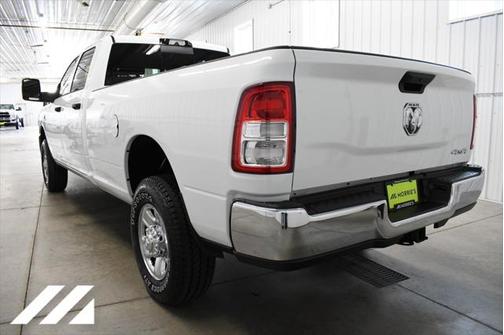 2024 RAM 2500 Tradesman Crew Cab 4x4 8' Box
