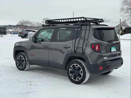 2017 Jeep Renegade Trailhawk