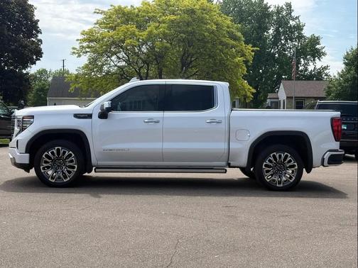 White Frost Tricoat 2023 GMC Sierra 1500 Denali Ultimate