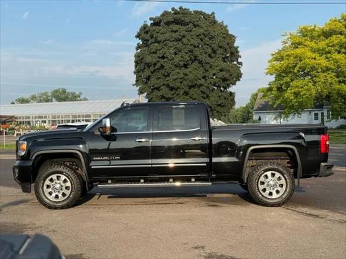 2016 GMC Sierra 2500 Denali