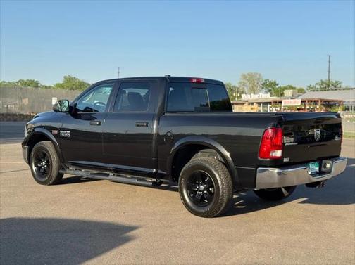 2016 RAM 1500 SLT