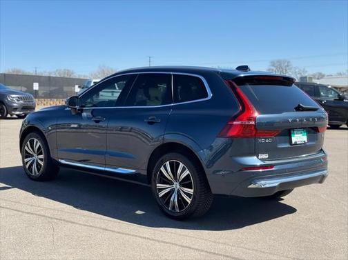 2023 Volvo XC60 B5 Plus Bright Theme