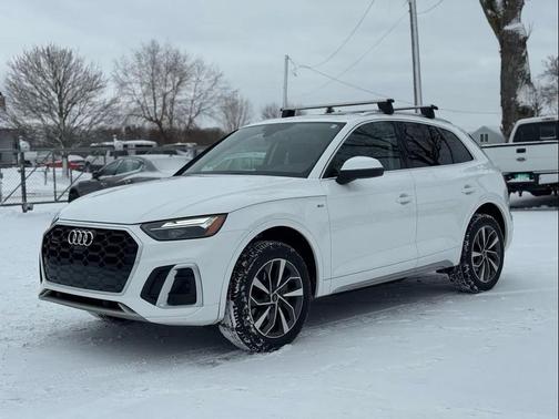 2023 Audi Q5 45 S line Premium Plus