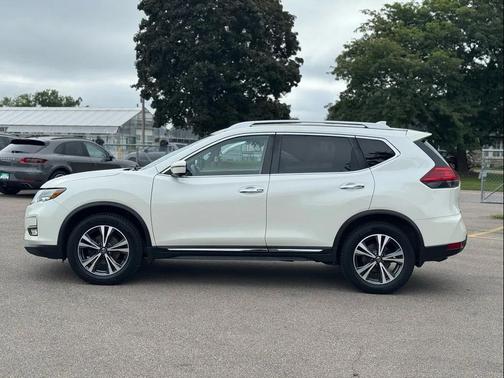 2017 Nissan Rogue SL