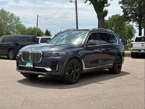 Gray 2020 BMW X7 xDrive40i