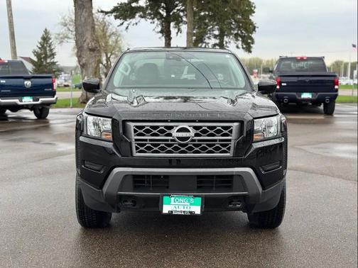 Super Black 2023 Nissan Frontier SV