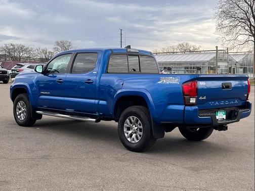 Blazing Blue Pearl 2018 Toyota Tacoma SR5