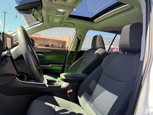 Super White 2019 Toyota RAV4 XLE