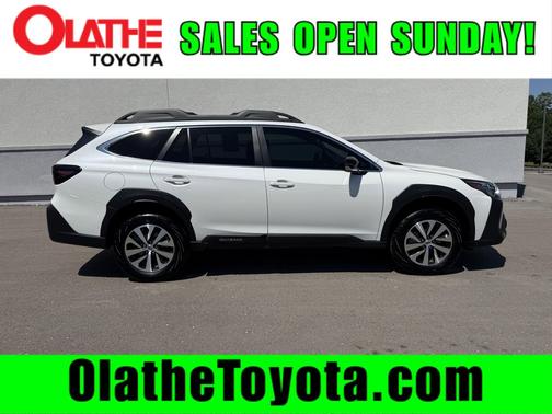 Crystal White Pearl 2025 Subaru Outback Premium