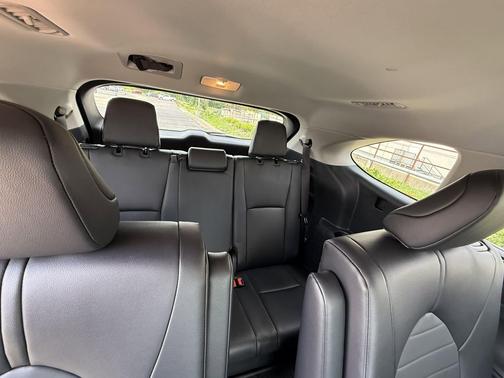 Celestial Silver 2024 Toyota Highlander XLE