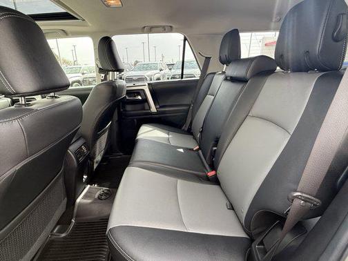 Ice 2024 Toyota 4Runner SR5 Premium