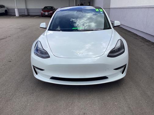 Pearl White Multi-Coat 2022 Tesla Model 3 Long Range