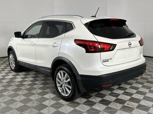 2017 Nissan Rogue Sport SV