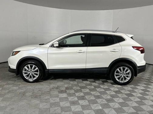 2017 Nissan Rogue Sport SV