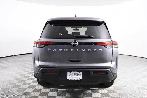 2025 Nissan Pathfinder S FWD