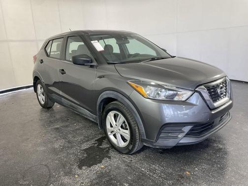2020 Nissan Kicks S