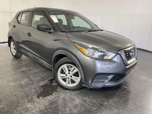 2020 Nissan Kicks S