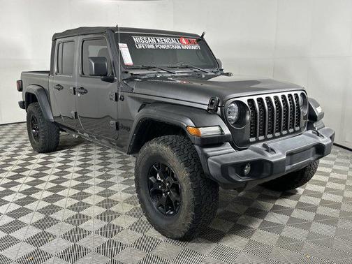 2022 Jeep Gladiator Sport